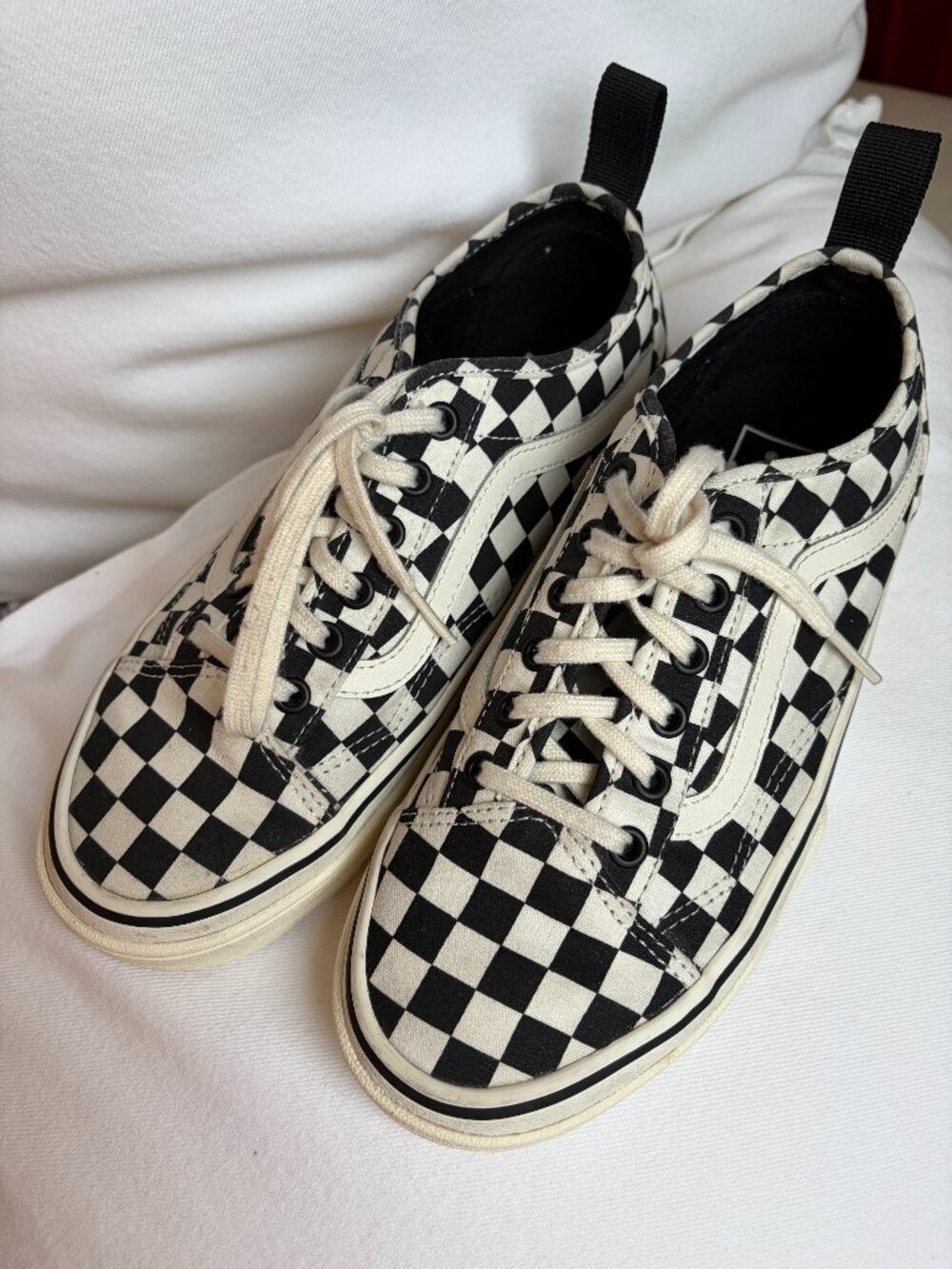 Like New VANS checkerboard UltraCush sneakers, 8.5